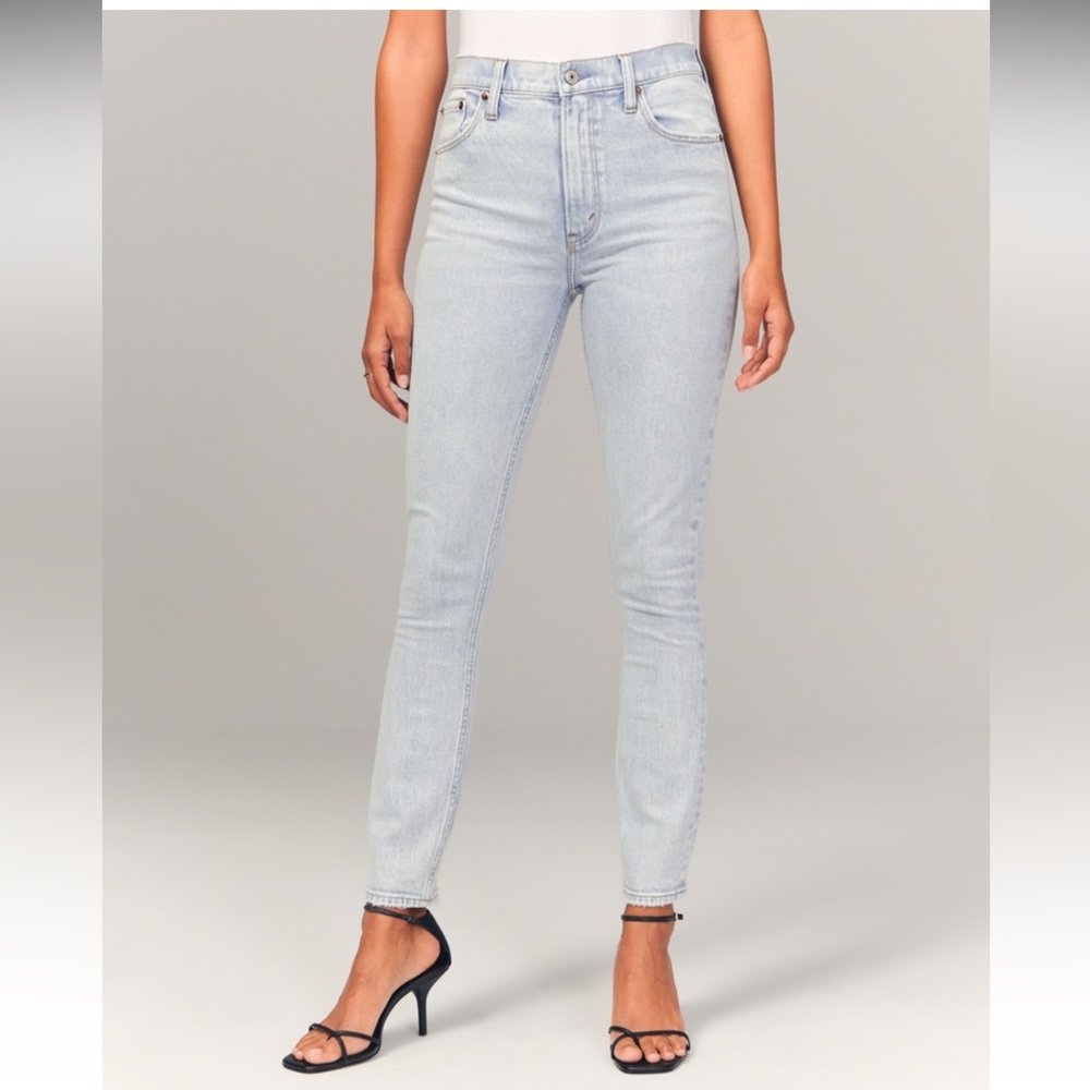 NWT Abercrombie & Fitch High Rise Skinny Jeans